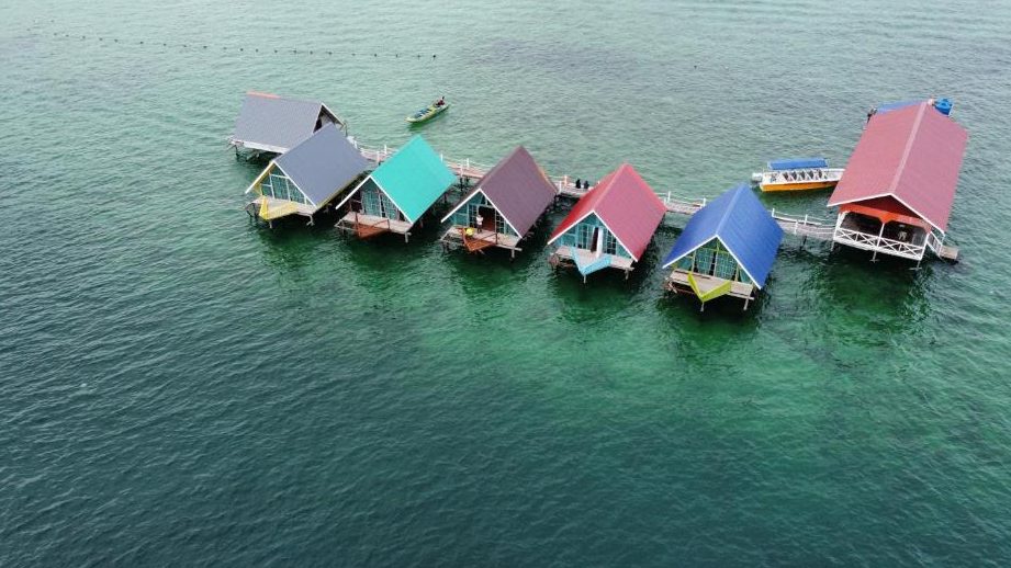 adil waterhouse resort