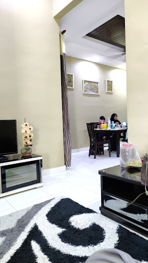 Naim Homestay