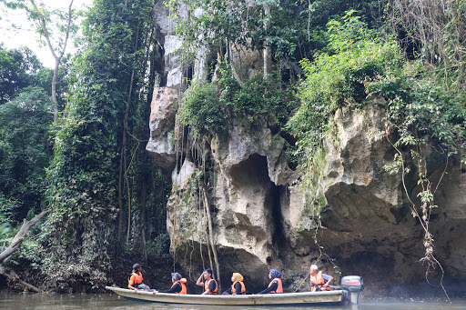 Tuah Travel & Tours Tuah Travel & Tours