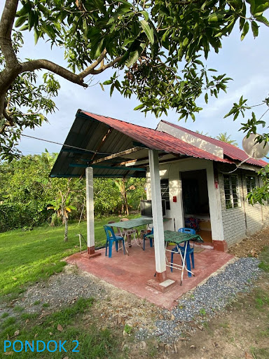 Pondok Harumanis InapDesa PaksuNon