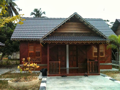 Chalet Bonda Parit Raja Muar