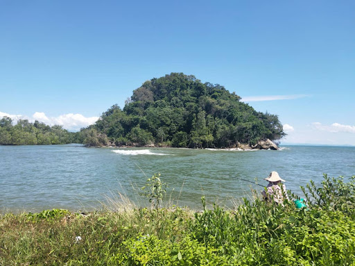 Pantai Manis