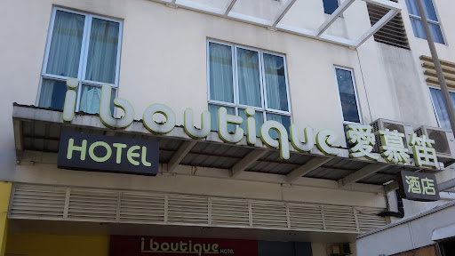 Super OYO 331 I Boutique Hotel