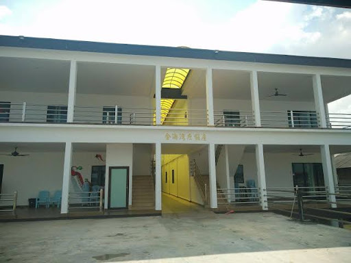 Kukup Golden Bay Chalet