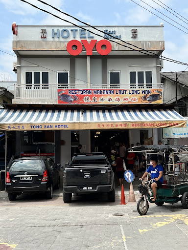 OYO 89915 East Mount Hotel