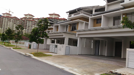 AMJ Holiday Home