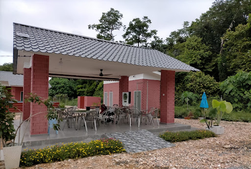 Rumah Inap D Ruyung (Homestay with Swimming Pool Raub)