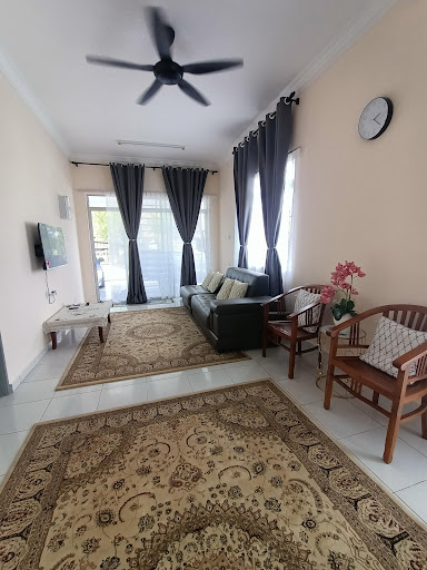 Homestay Bandar Putra IOI