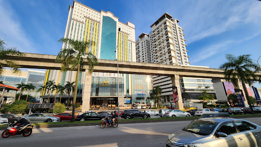 Summit Hotel USJ