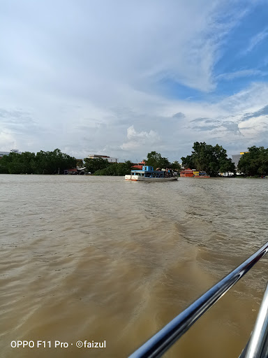 Kompleks Menara Condong (Teluk Intan, Perak)