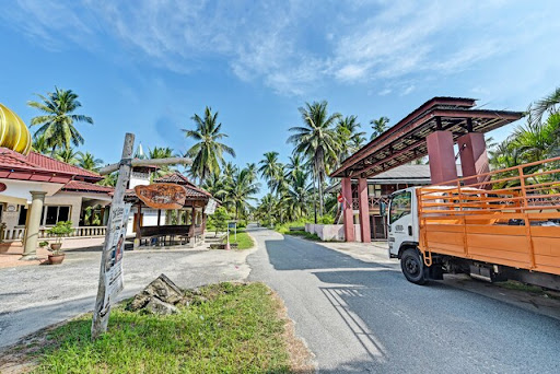Redzwan's Beach Resort