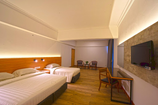 Crystal Crown Hotel