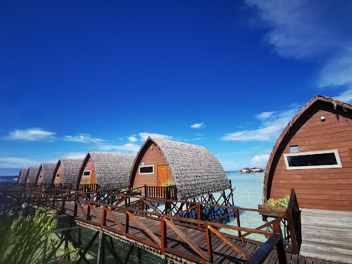 Crystal Resort