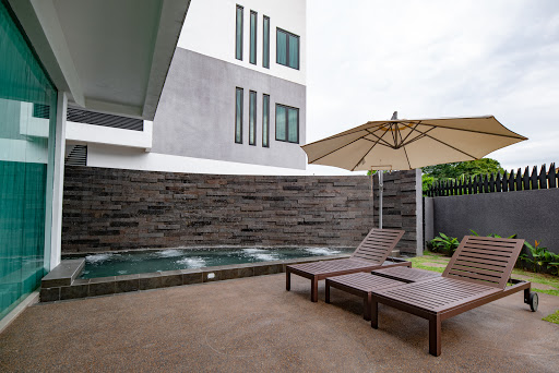 Hermitage Boutique House