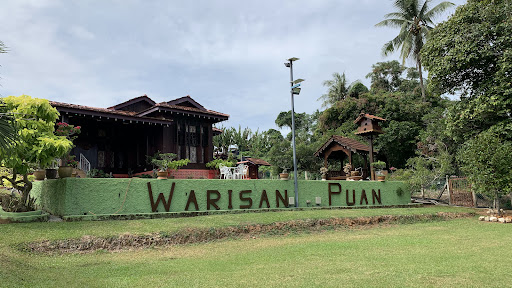 Chalet Warisan Puan