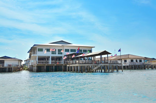 Kukup Mangrove Floating Chalet