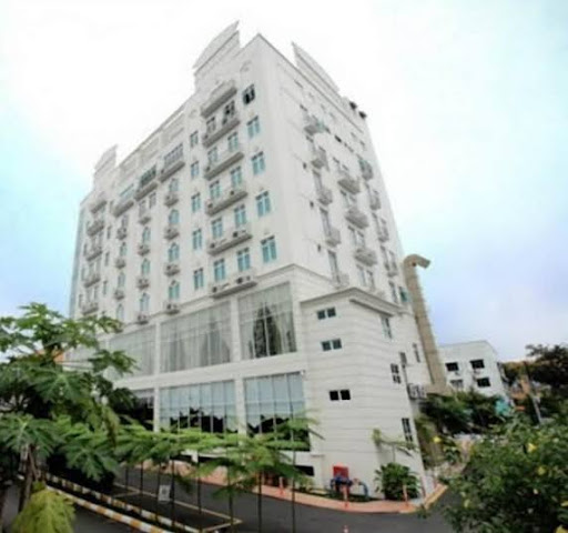 Crown Garden Hotel