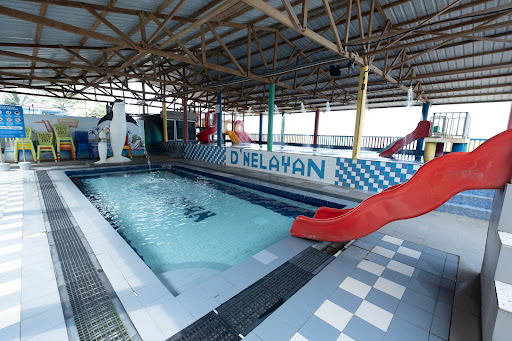 D'nelayan Beach Resort Pengkalan Balak