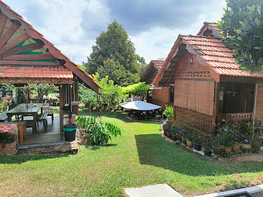 Chalet Warisan Puan