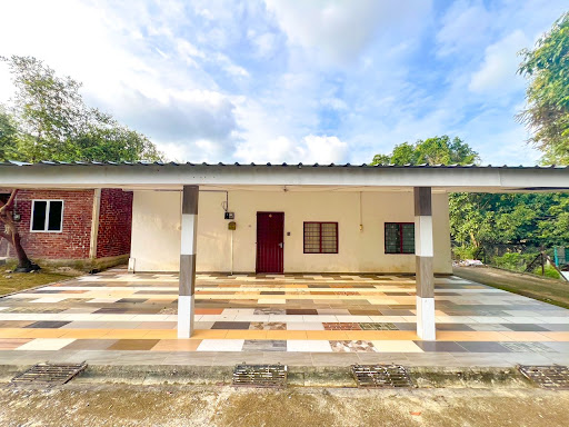 Padang Besar White House Homestay
