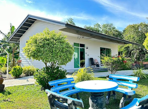 D View Holiday Homes