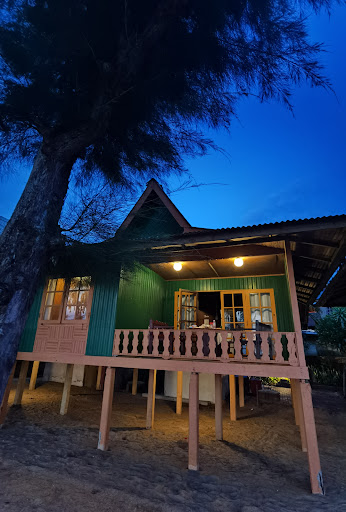 Sunrise Chalet