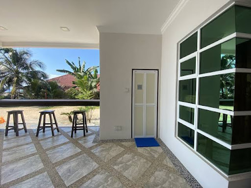 Che Beach House