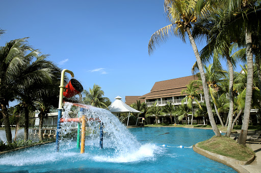 Amverton Cove Golf & Island Resort