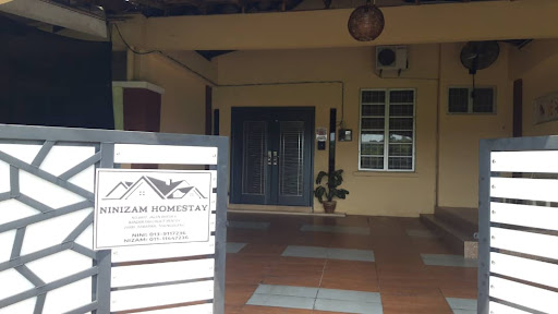 Ninizam Kemaman Cukai Homestay