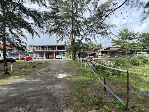 Ta'mim Seaview Hotel, Paka