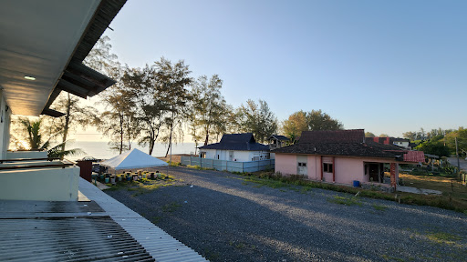 The Kapal Dive Lodge
