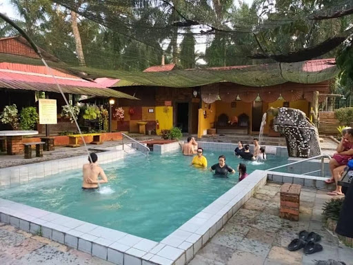 Rina Balinese Resort