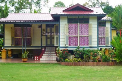 homestay kampung lonek