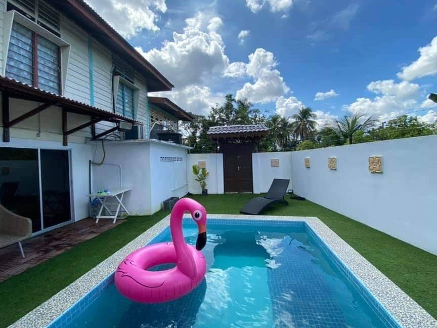 homestay teluk intan bunga raya