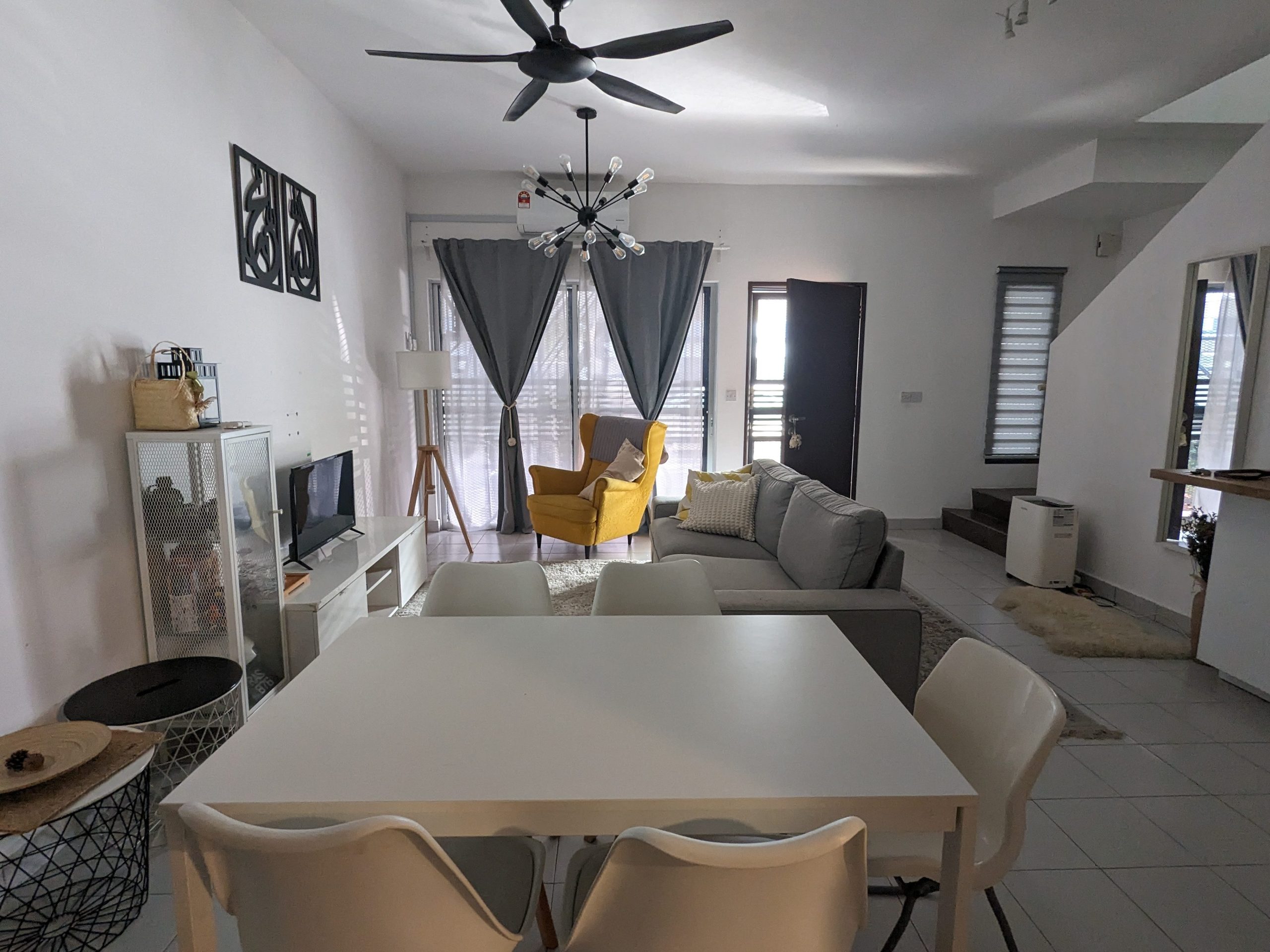 huna homestay bandar mahkota banting scaled