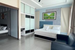MR Homestay Teluk Intan