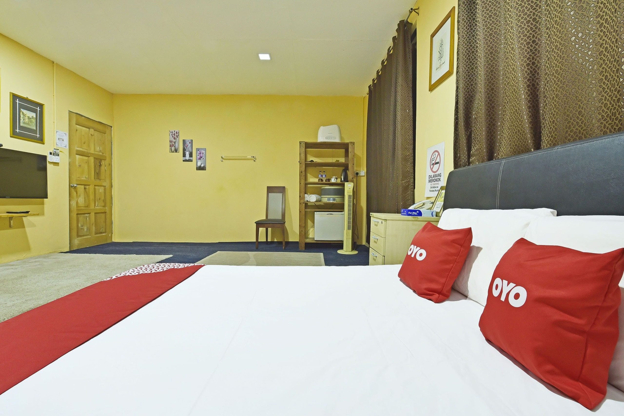 oyo 90535 wakaf bharu inn scaled