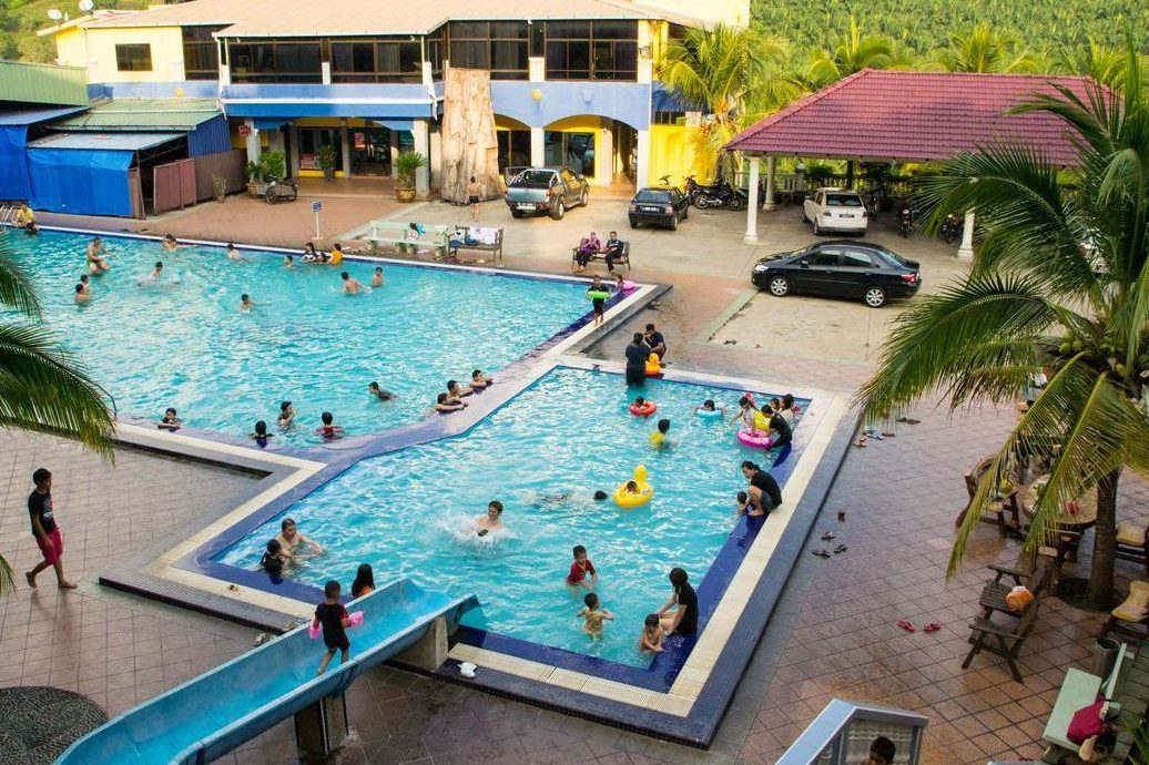 resort di jerantut malaysia pilihan penginapan mewah dan aktiviti seronok