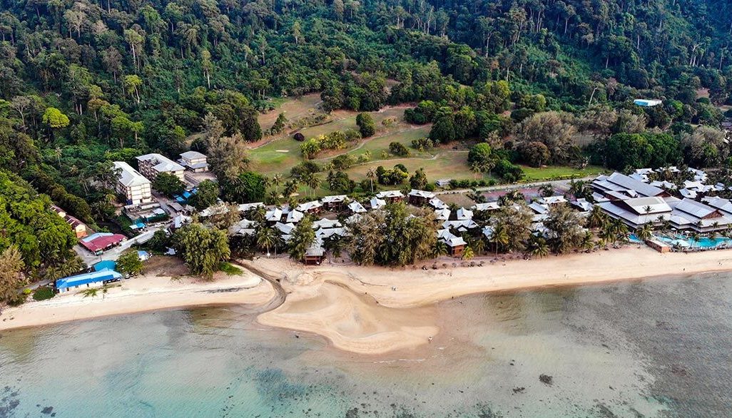 tempat menginap terbaik panduan lengkap resort di mersing malaysia untuk percutian anda