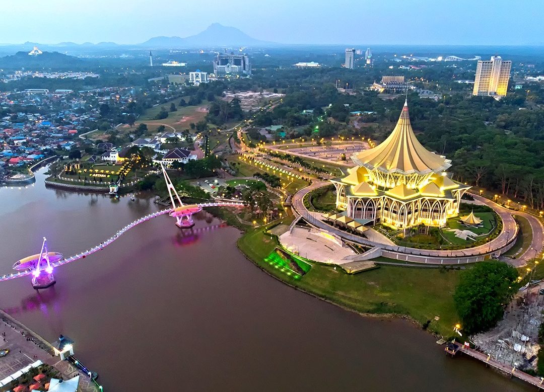 tempat terbaik panduan lengkap resorts di kuching malaysia untuk liburan tak terlupakan