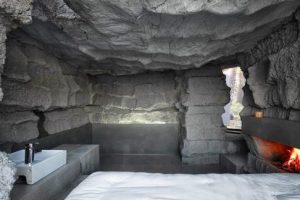 The Conrete Cave Homestay – Plaza TML