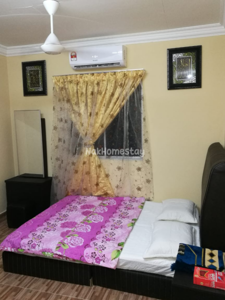 wakaf bharu roomstay